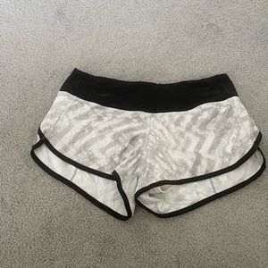 Lululemon Speed Up Short 2.5”